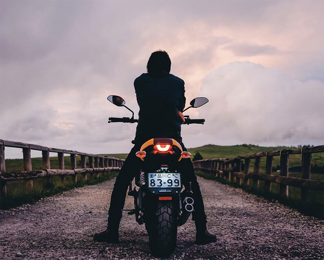 26-portraitmoto-takashiyasui