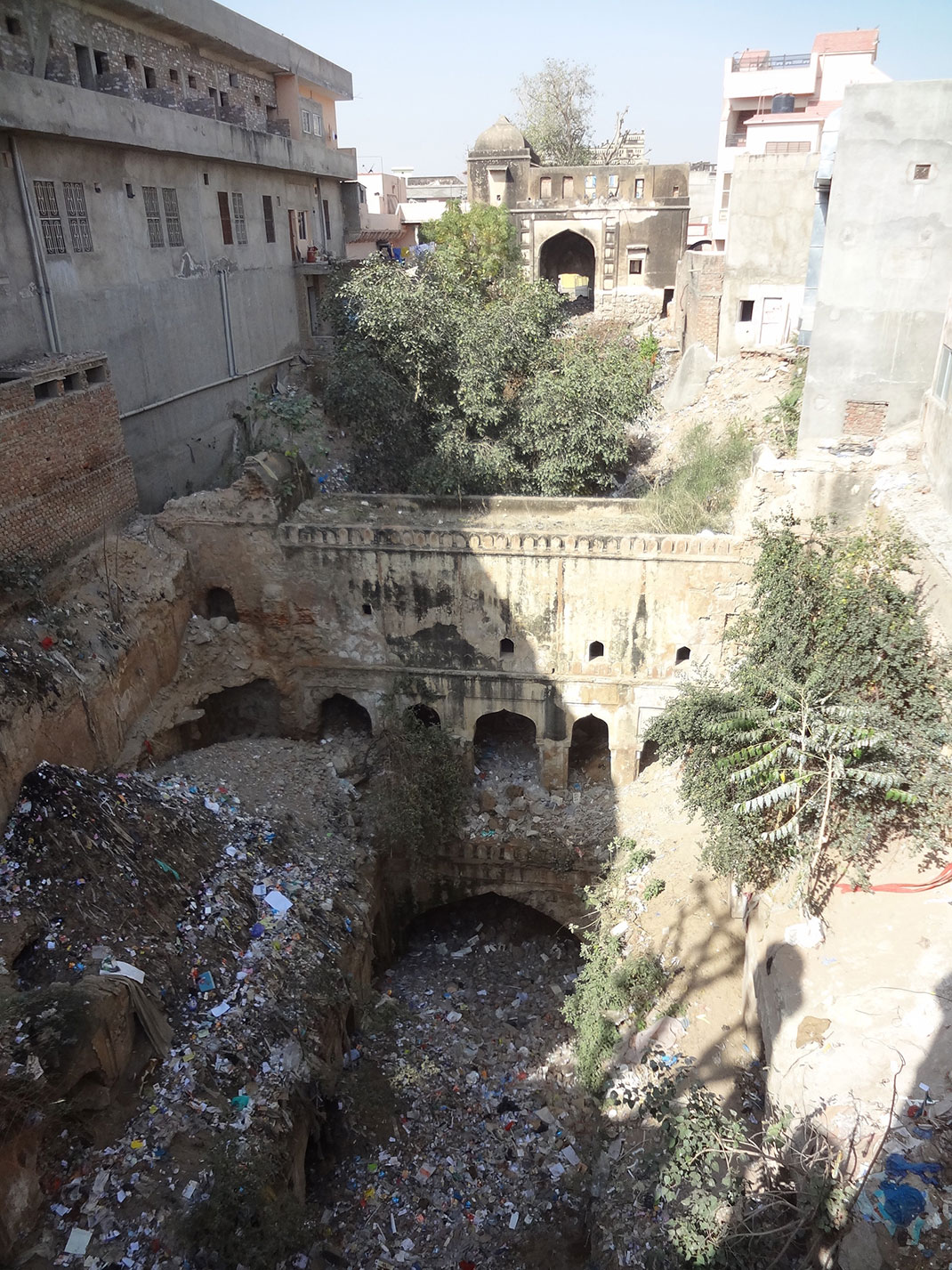 FATEHPUR_TRASHED_BAOLI_(30)