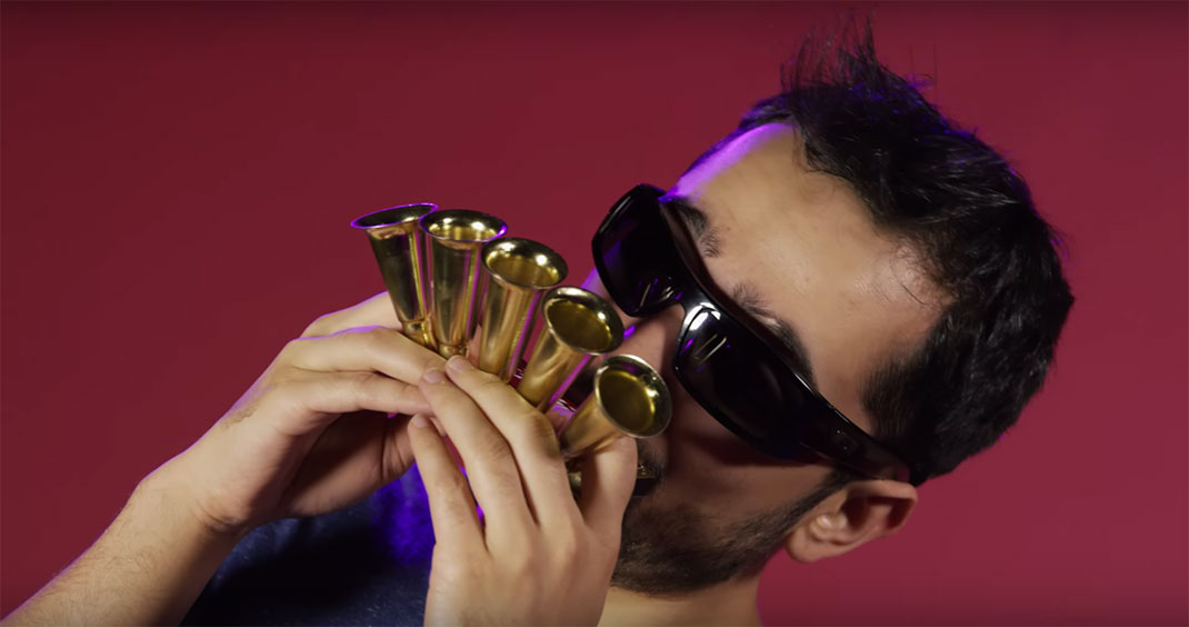 Mystery-Guitar-Man-7