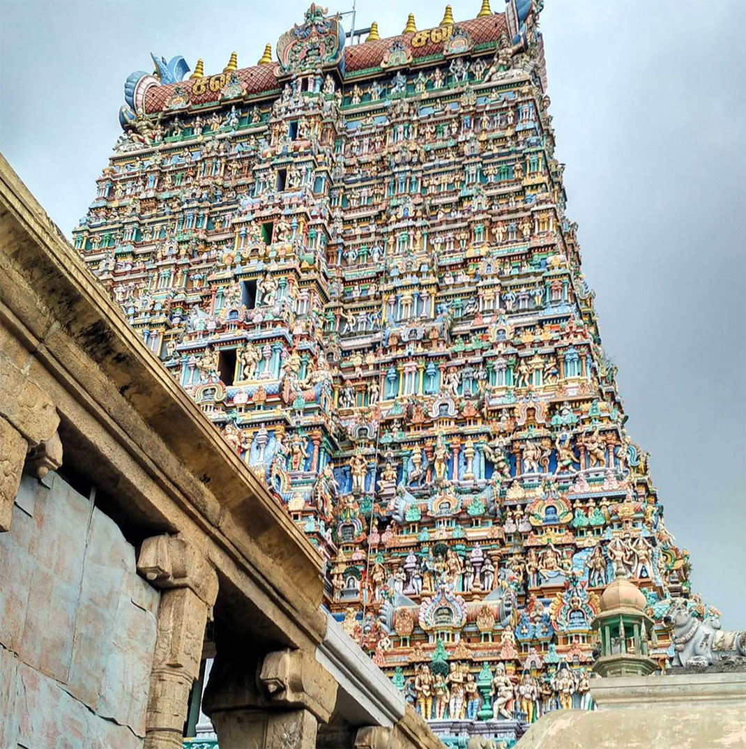 11-Meenakshi-Temple-emeraldamit