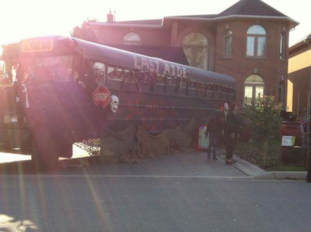 27-maisonhalloween-reddit