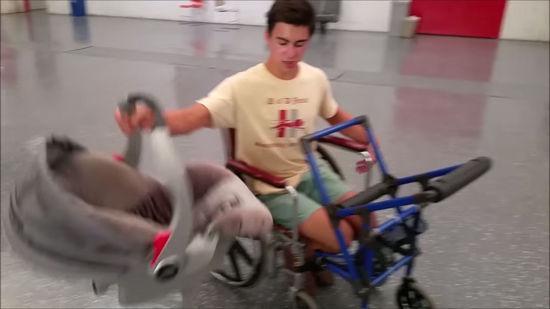 4-poussette-handicap