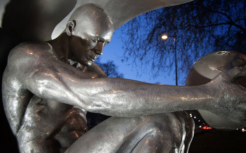 sculptures-lorenzo-quinn-18