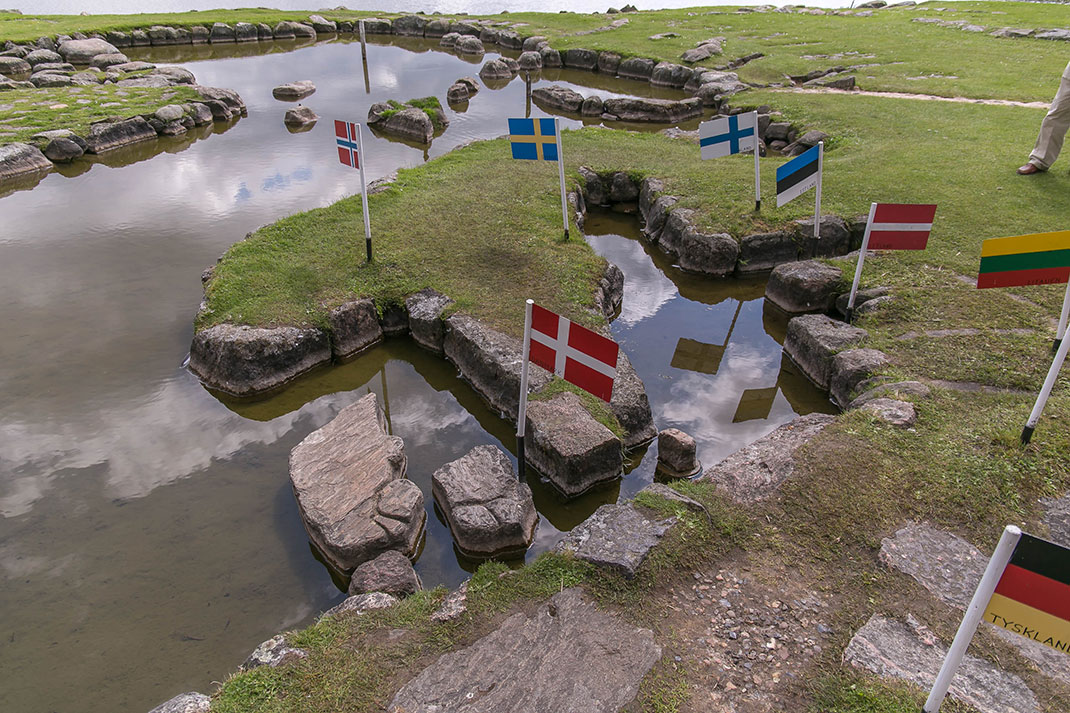 16-mondesurlac-KimSkipperEriksen