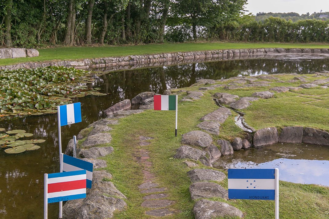 17-mondesurlac-KimSkipperEriksen