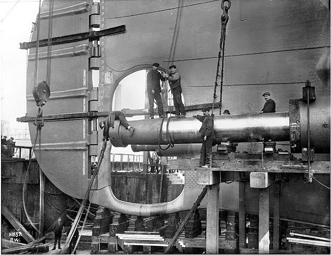 18-construction-titanic