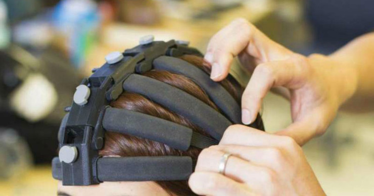 une-electroencephalogramme-casque