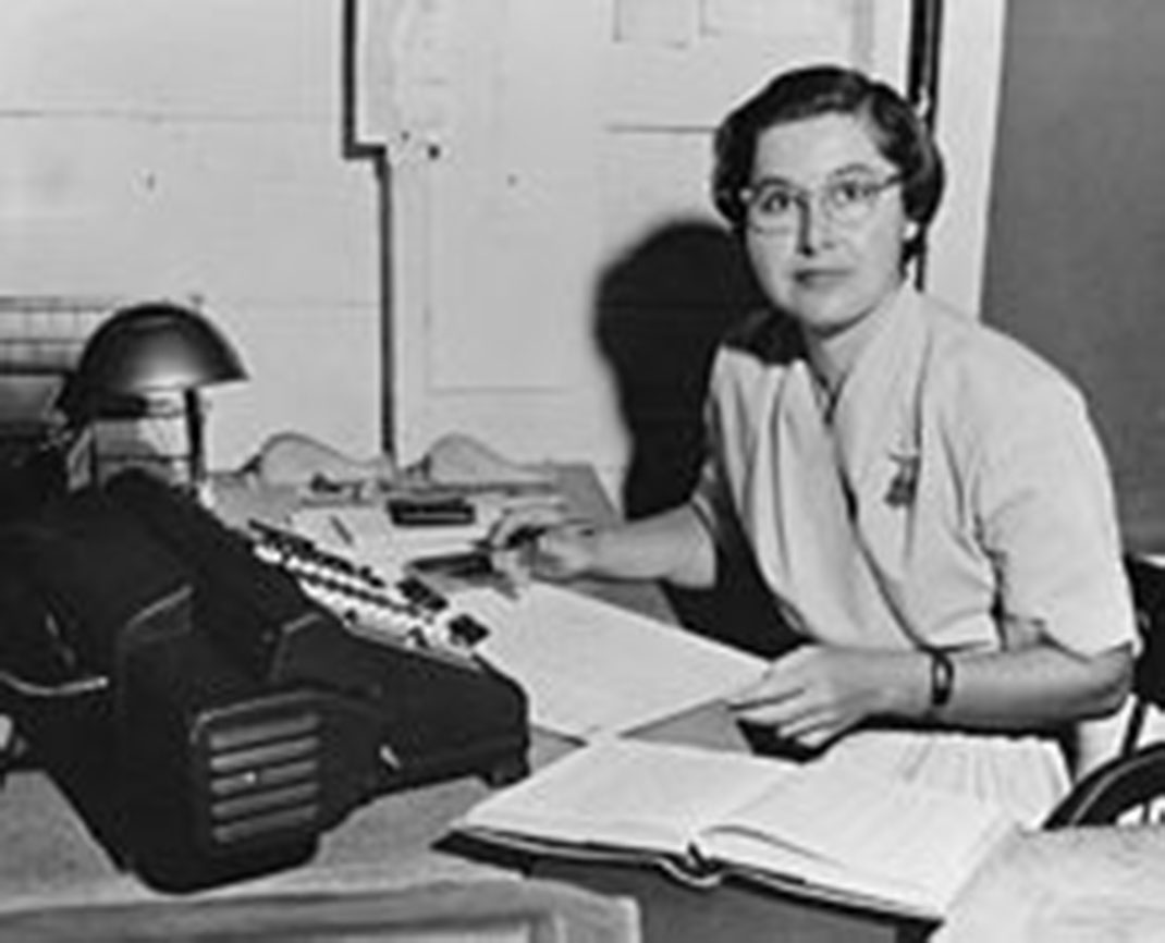 visu-femme-science-30