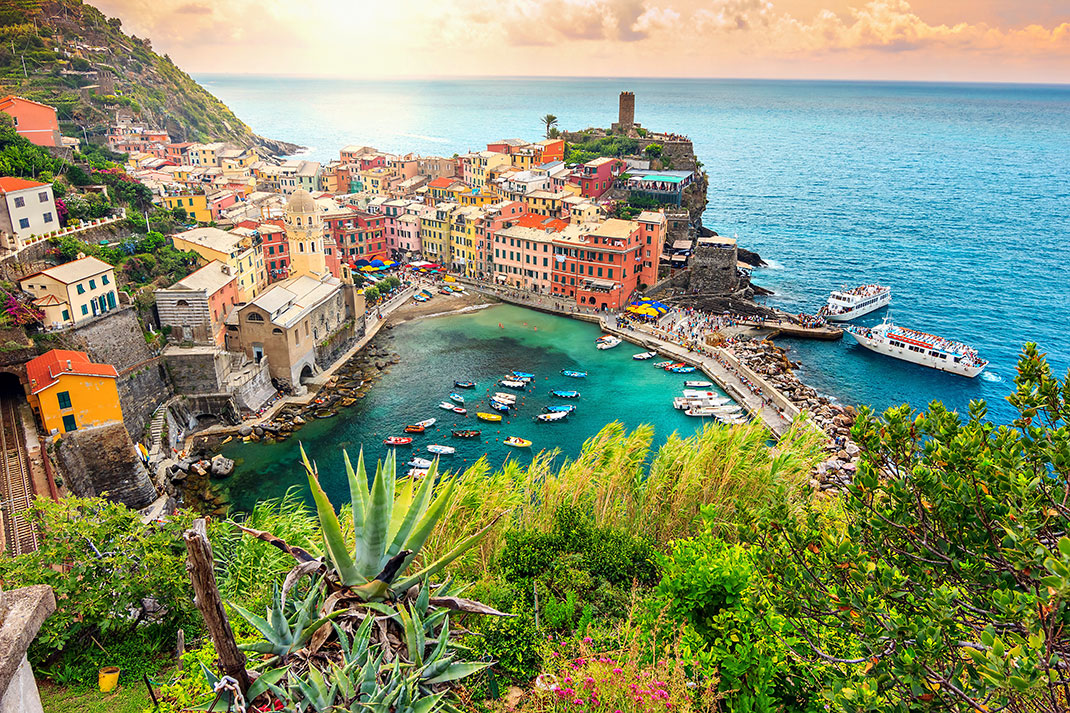 Un village des Cinque Terre sur Shutterstock