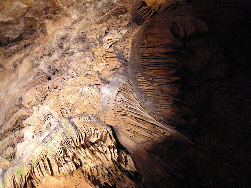 16-grotte-demoiselles