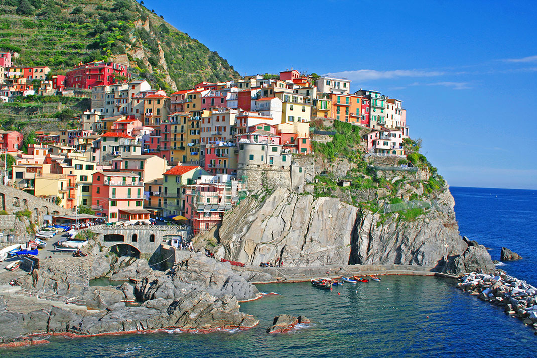 Un village des Cinque Terre sur Shutterstock