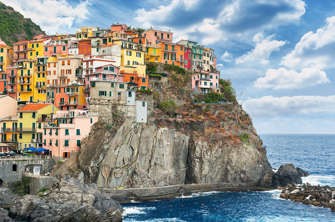 Un village des Cinque Terre sur Shutterstock