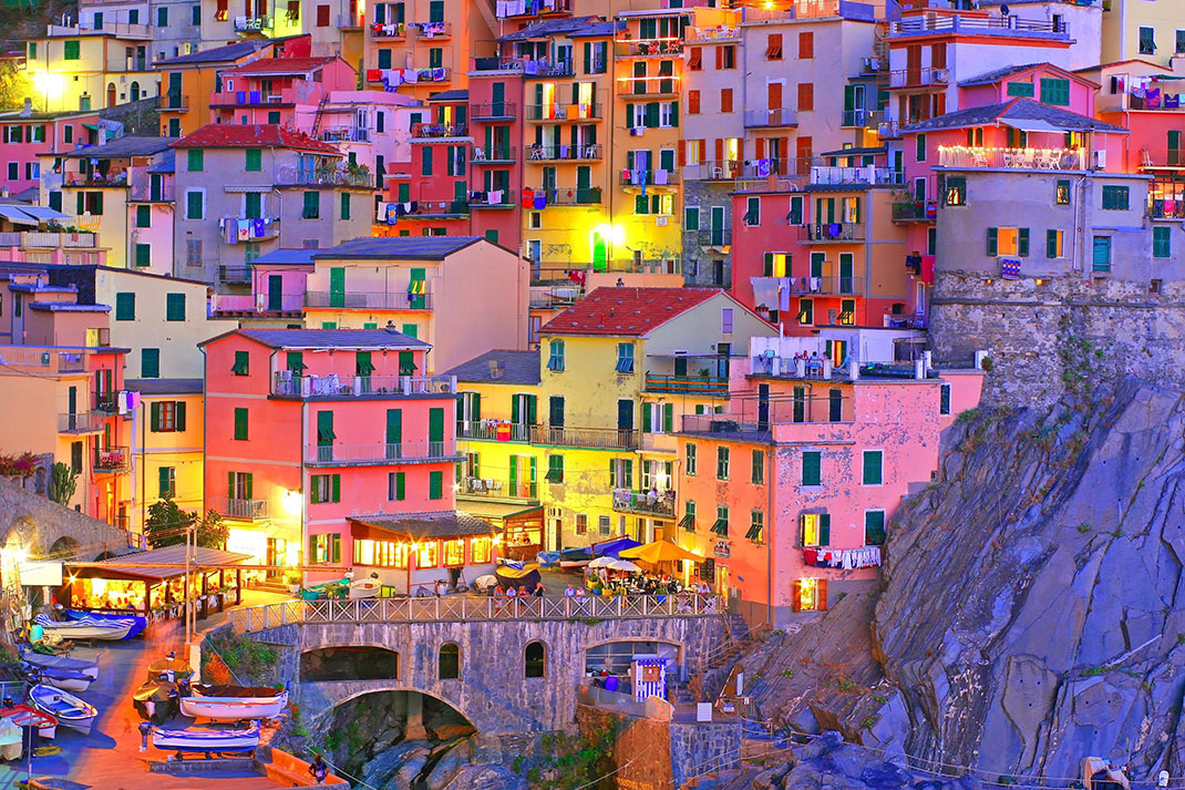 Un village des Cinque Terre sur Shutterstock