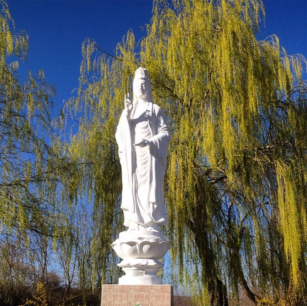 bourg-asiatique-noyant-allier-2