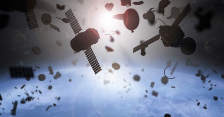 une-debris-spatiaux