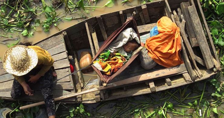 bebe-barque-cambodge
