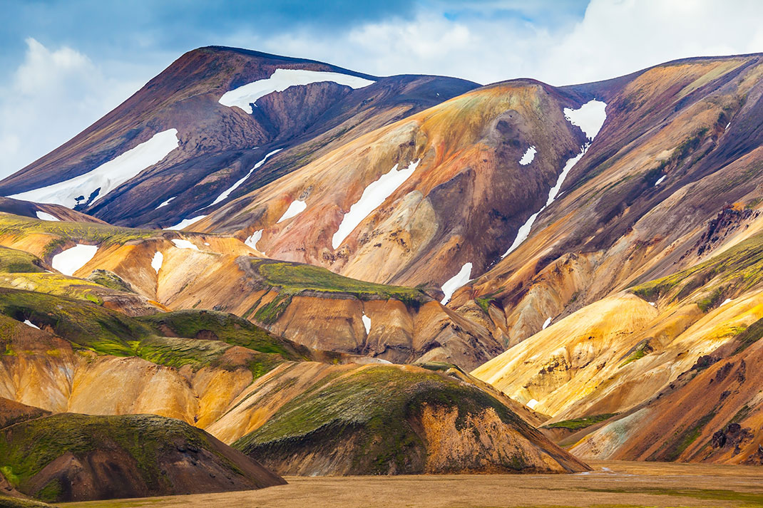 Landmannalaugar en Islande via Shutterstock