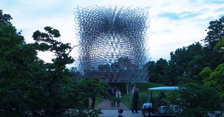 oeuvre-londres-abeilles-une