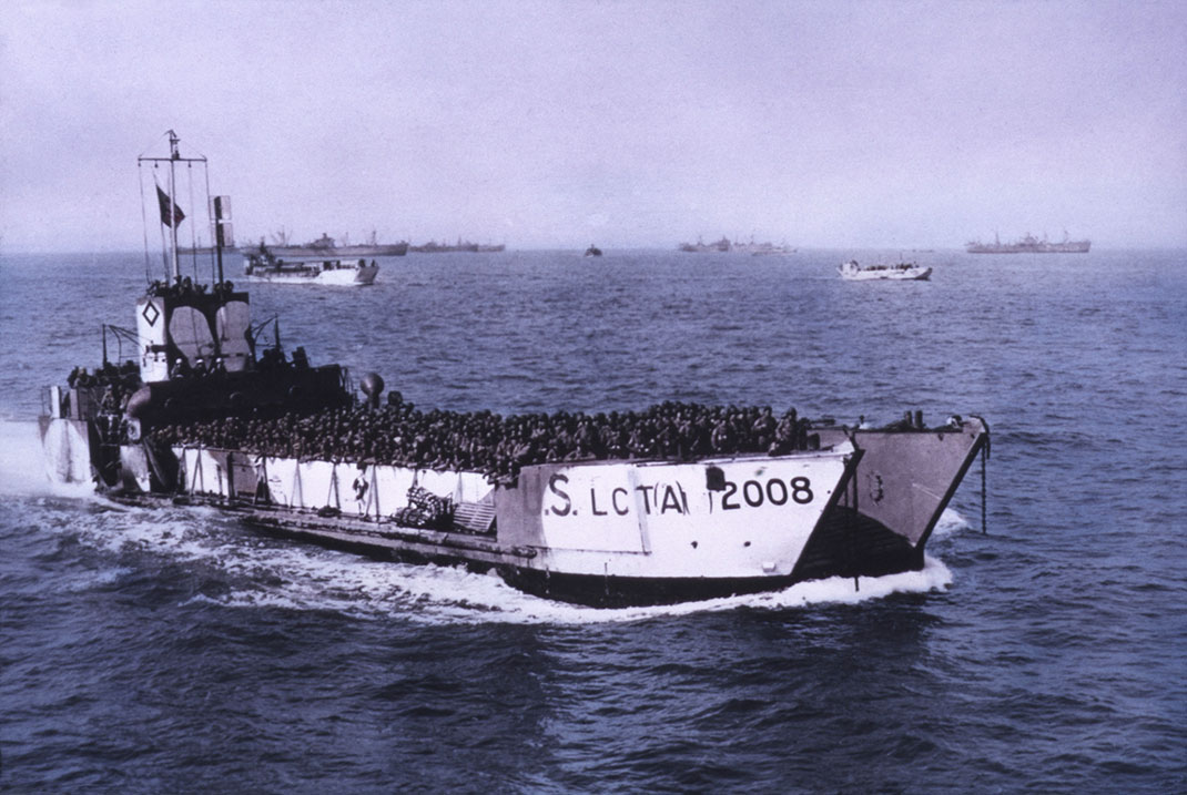 Une image d'archive du débarquement via Shutterstock