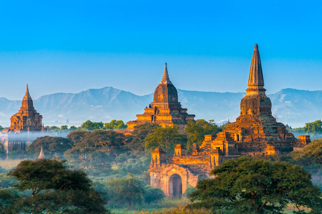 Bagan en Birmanie via Shutterstock