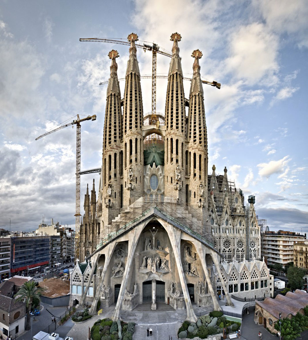 sagrada-familia-barcelone-1