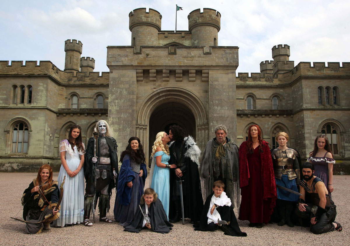 mariage-game-of-thrones-famille-chateau2